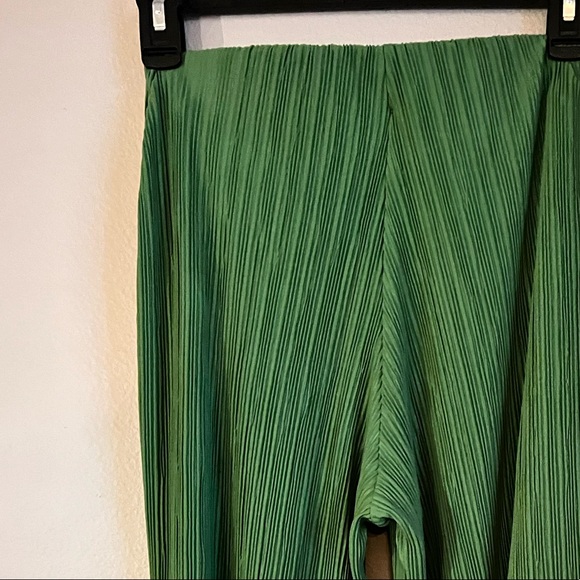 Zara green pants - Picture 1 of 3